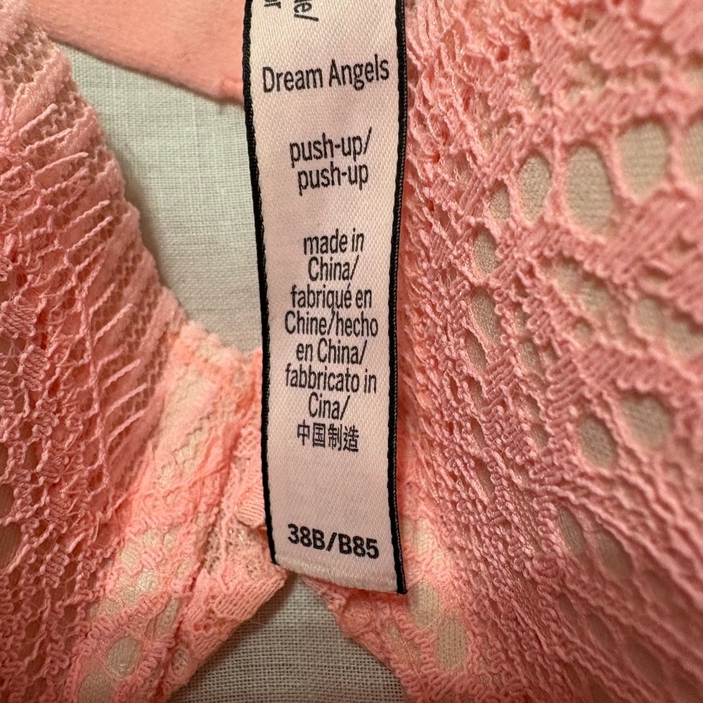 NWOT Pink Lace Women's Victoria Secret Push-Up Bra, Size 38B - Picture 2 of 3